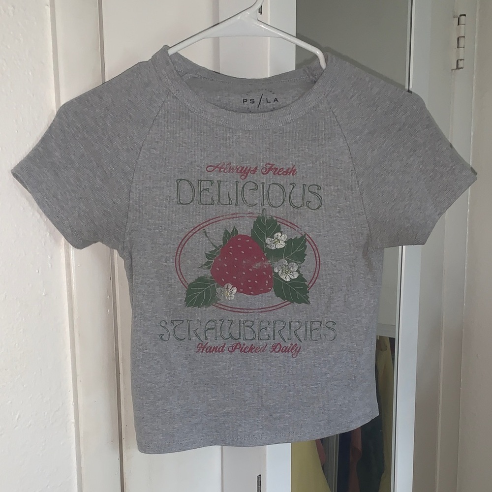 Gypsy Los Angeles Gray Strawberry Graphic Tee